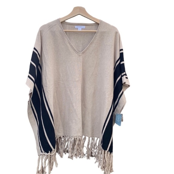 passports Sweaters - Passports small Pancho